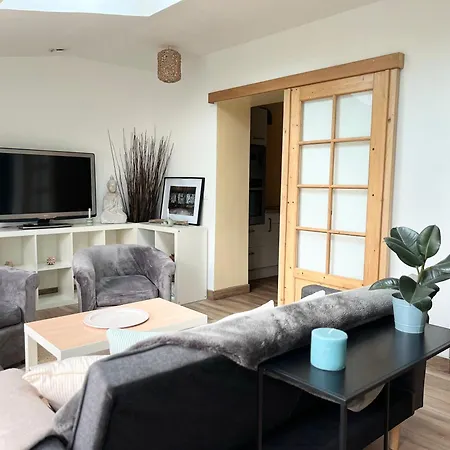 F3 Confort Proche Chateau-cdg-paris Apartment *