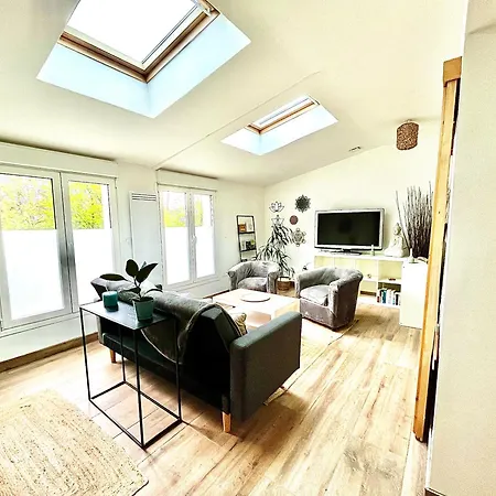 Apartmán F3 Confort Proche Chateau-cdg-paris *